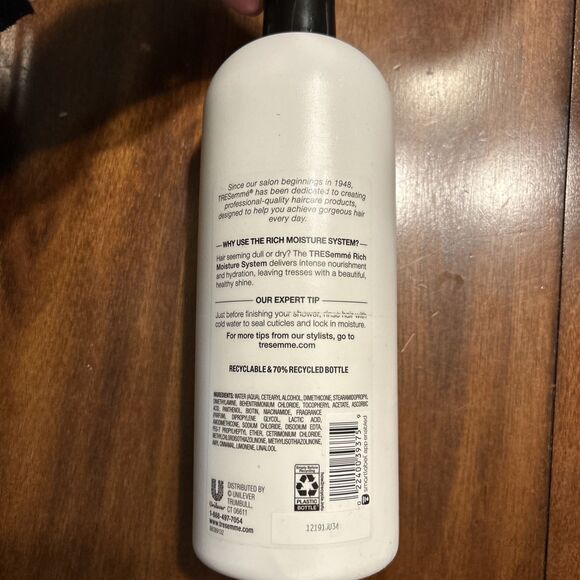 Tresemme Conditioner Moisture Rich 28 oz New - Picture 2 of 2